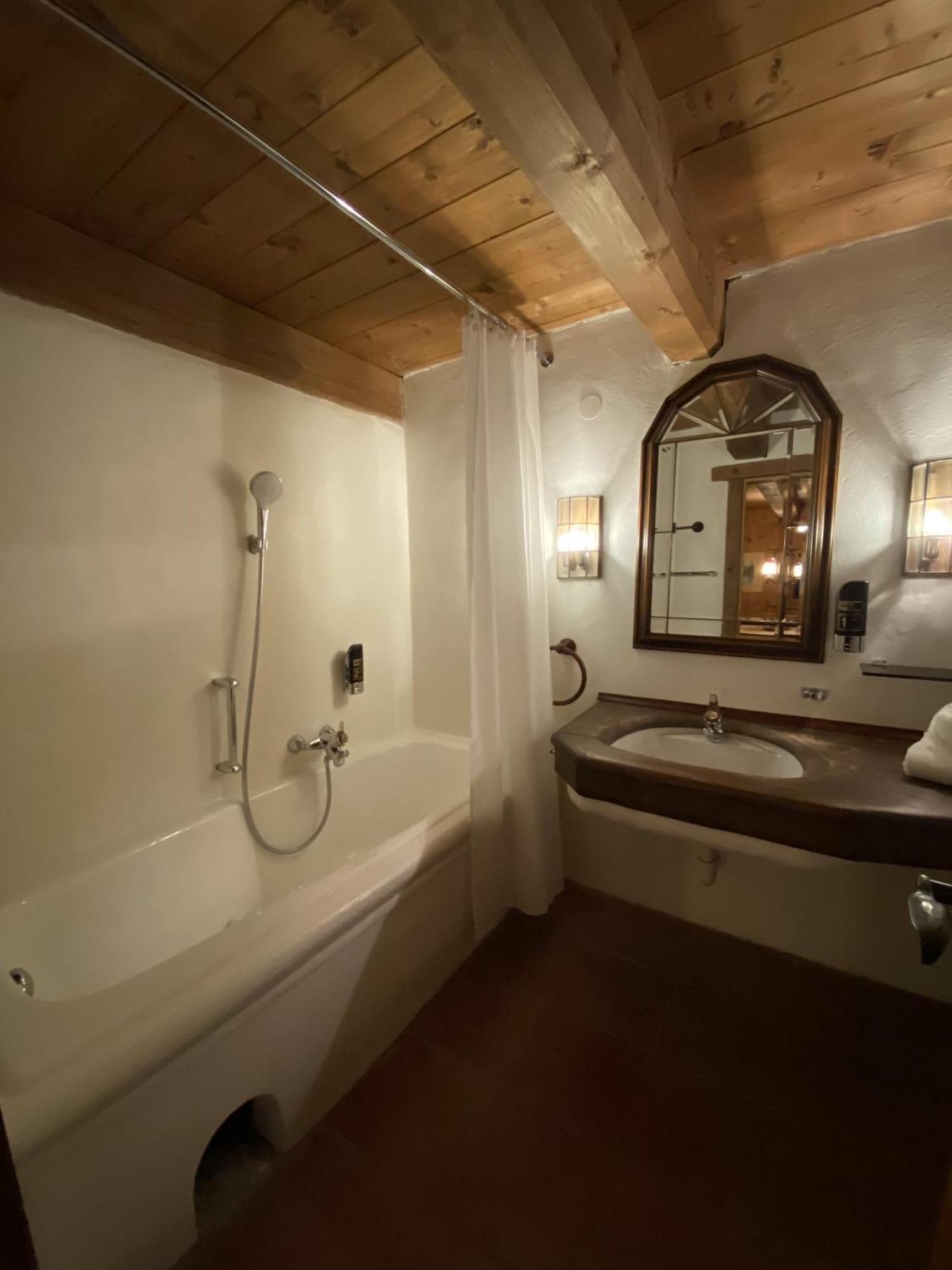 Fuchswirt Kelchsau Landgasthof-Hotel Hopfgarten im Brixental Bagian luar foto